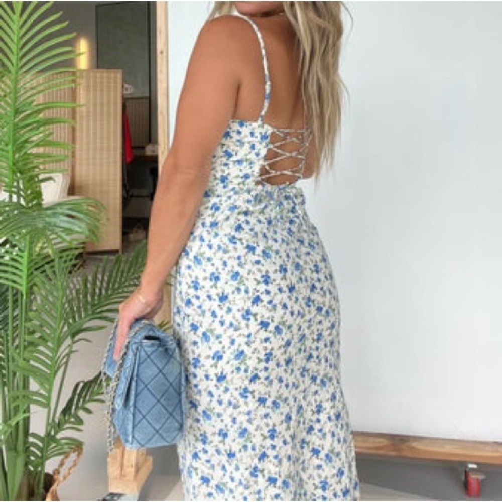dress with a slit, Bershka , size S, floral print, cotton , new without tag